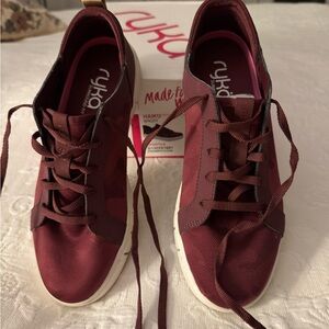 Ryka Maroon Athletic Shoes